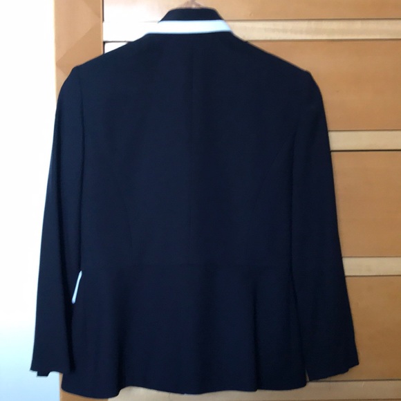Gorgeous navy and white, three button blazer - Picture 2 of 4